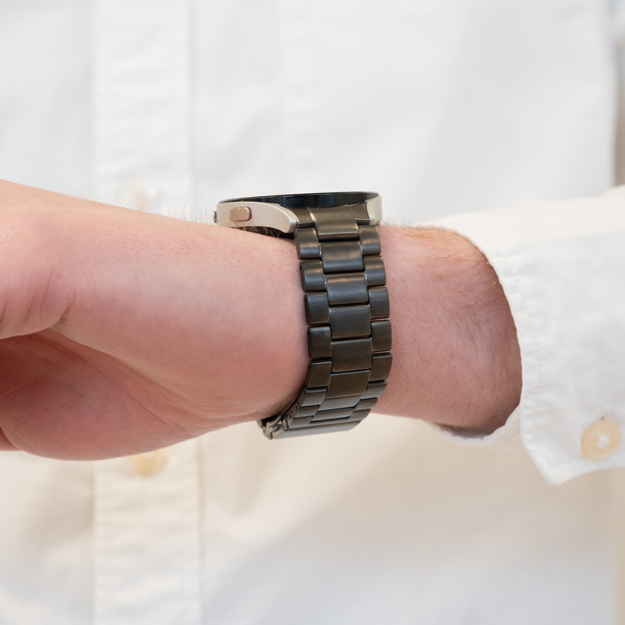 Bandz Correa sólido titanio Samsung Galaxy Watch 4 Classic 46mm (grafito)