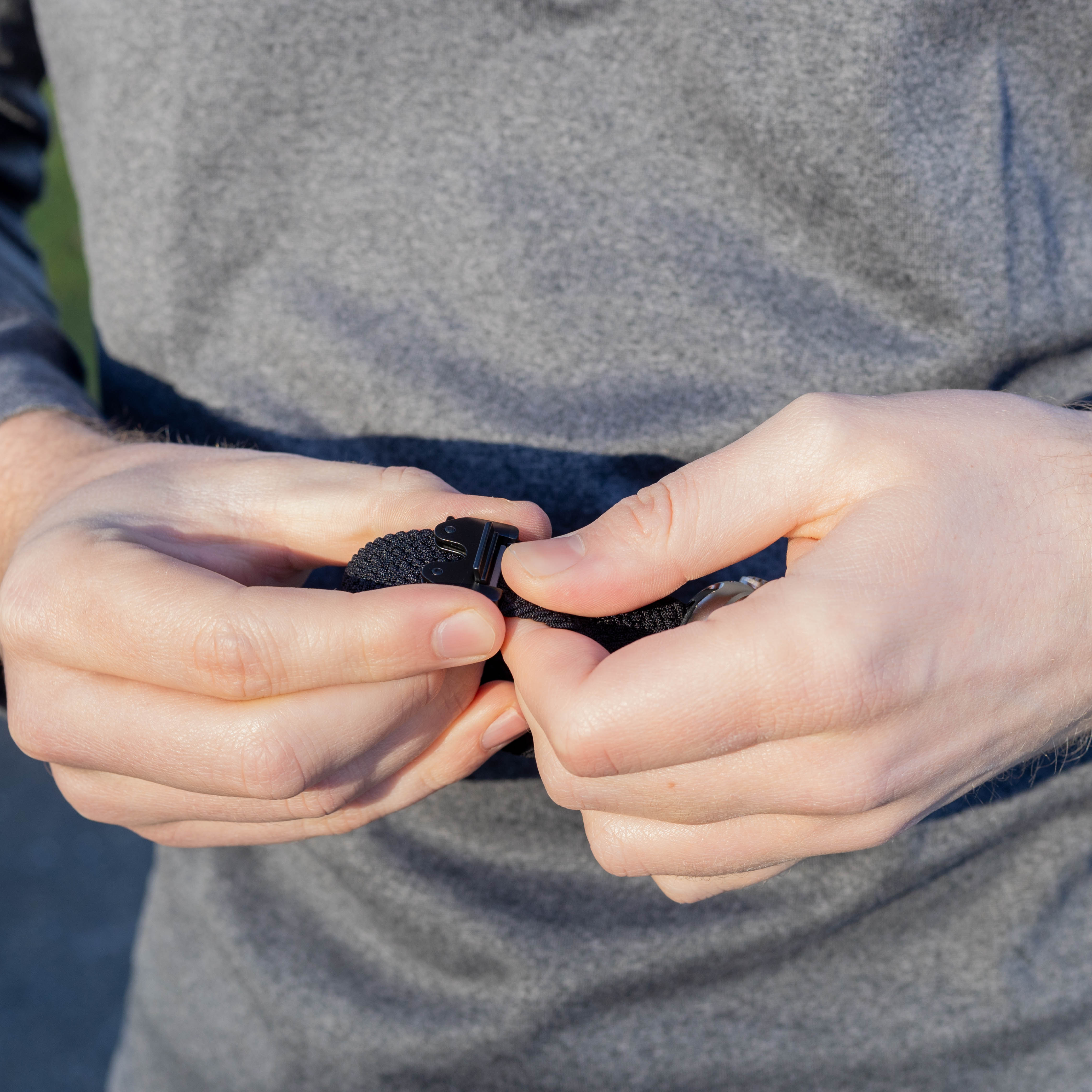 Bandz Correa nylon trenzada con P-buckle Apple Watch (negra)