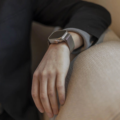Bandz Correa Milanesa Loop con P-buckle Apple Watch (plata)
