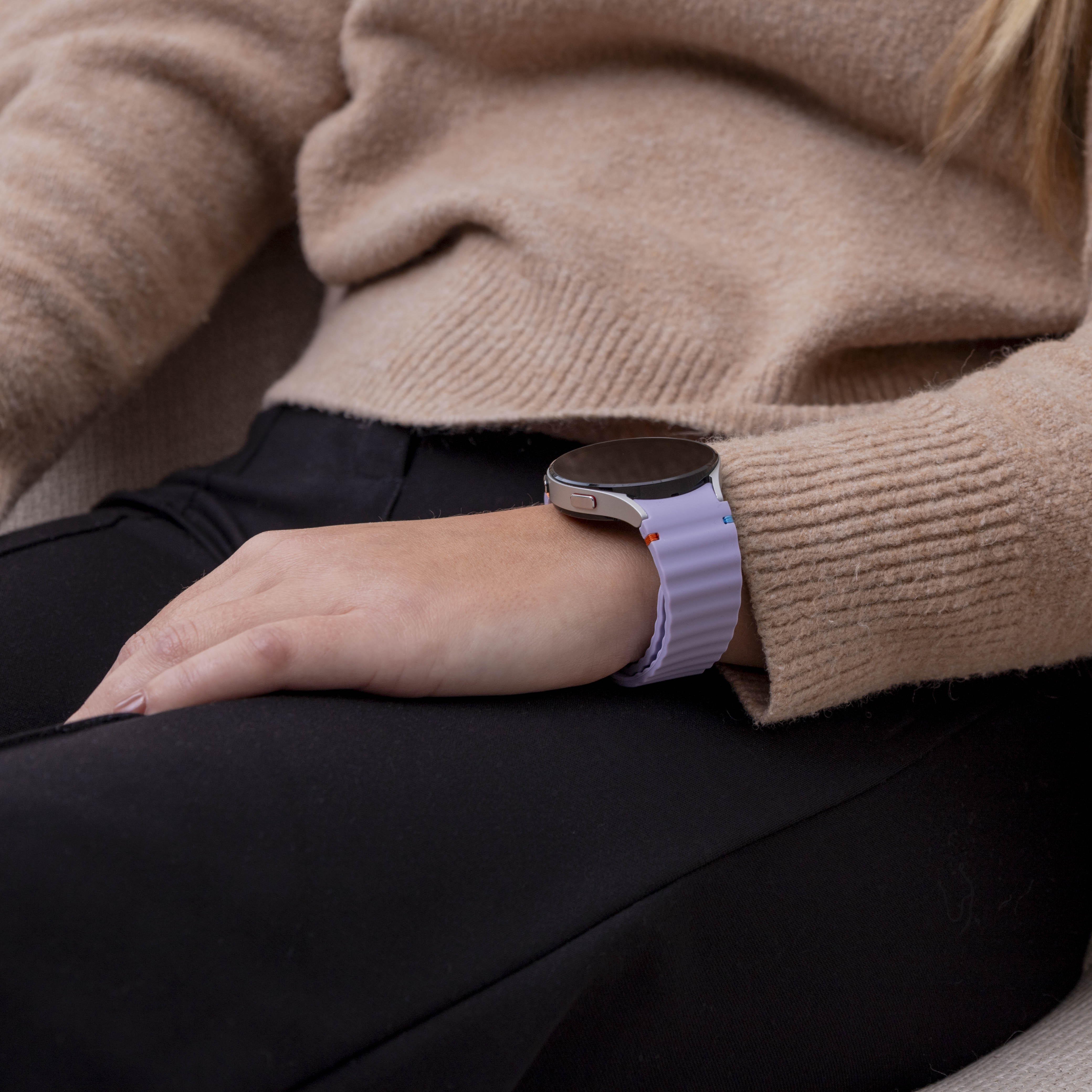 Samsung Galaxy Watch 4 40mm Wave Strap (Light Purple)