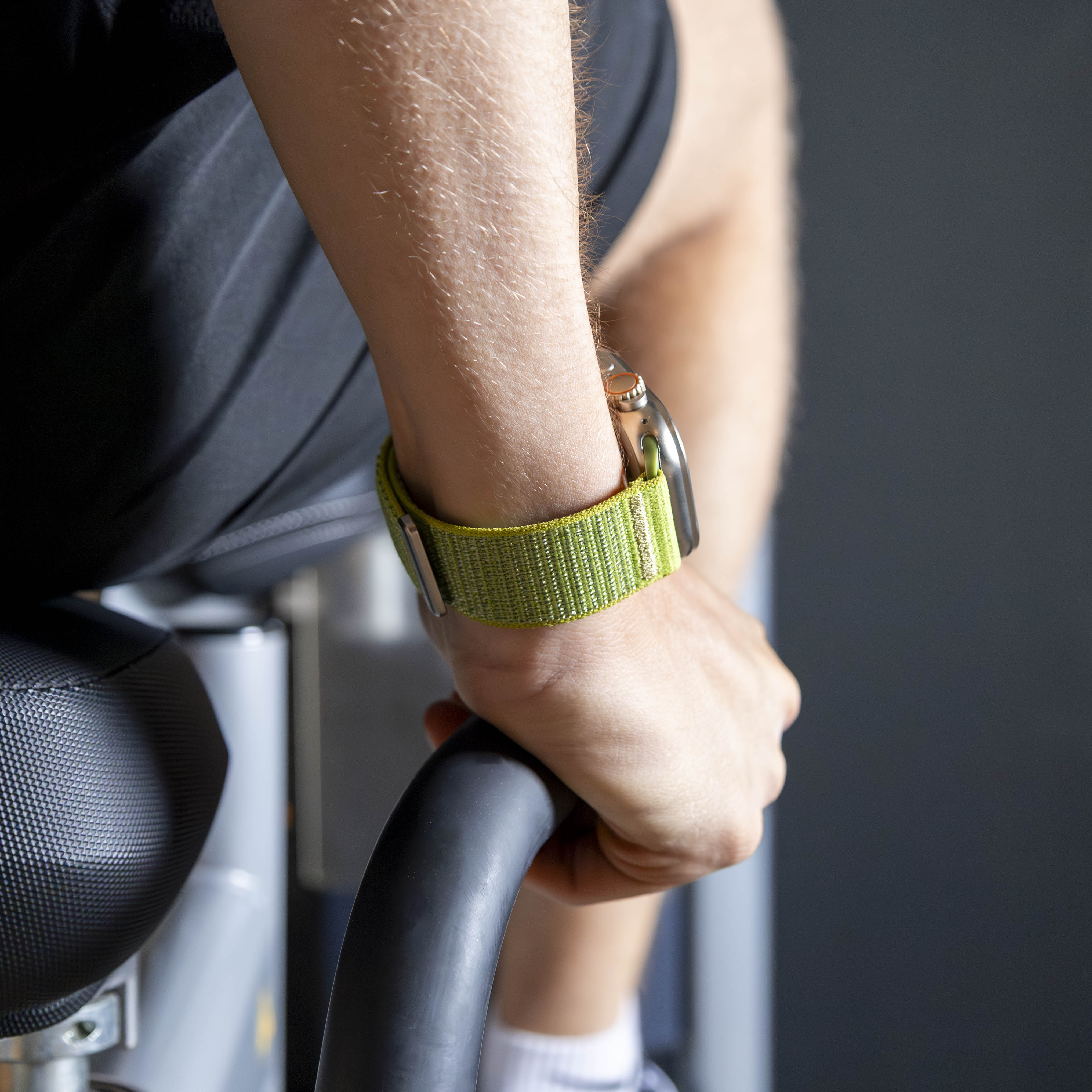 Strap-it Apple Watch Wave Nylon Strap (Field Green)