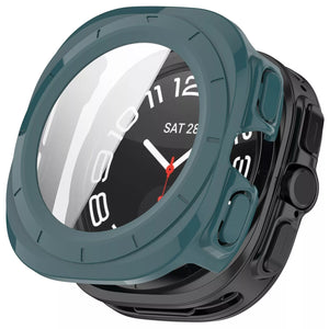 Funda rígida con vidrio Samsung Galaxy Watch Ultra (verde pino)