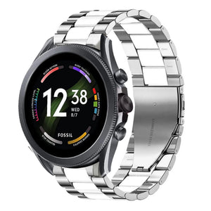 Steel Strap, silver/white, on a watch, 3/4 rear view