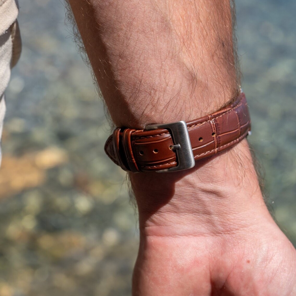 Apple Watch Leather Strap Crocodile Grain (Brown)