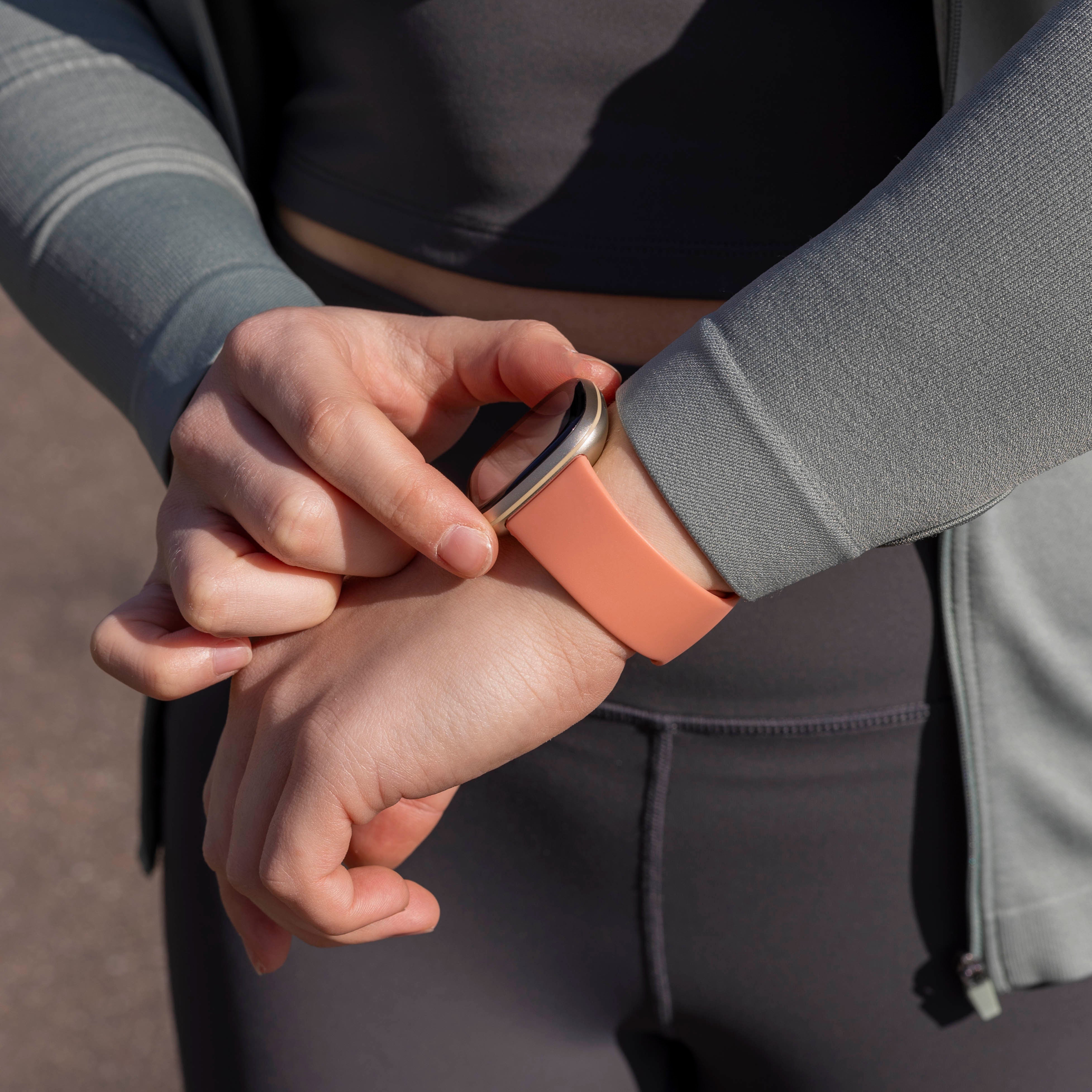 Correa silicona clásica Fitbit Versa 3 (rosa)