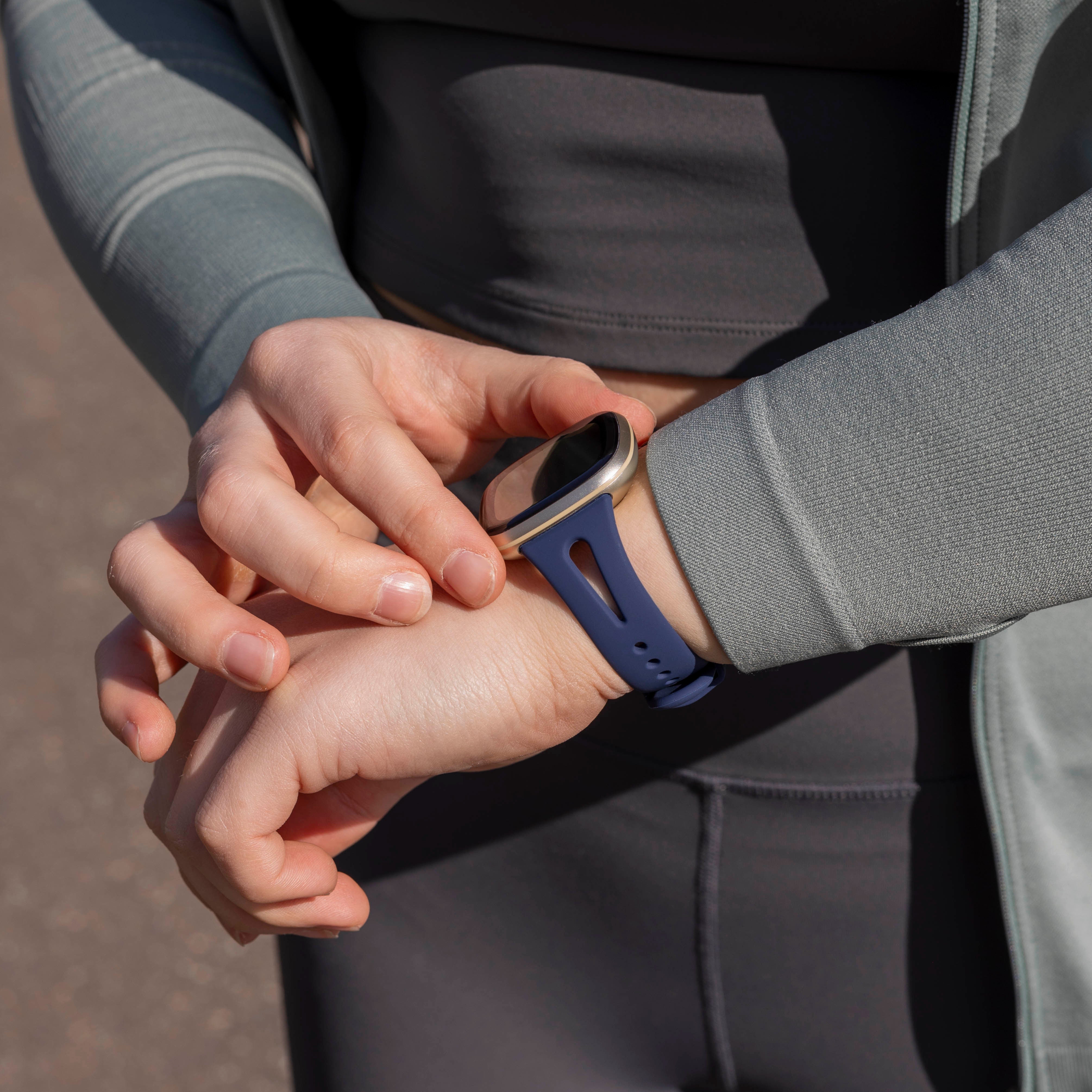 Correa silicona lujo Fitbit Versa 3 (azul oscuro)
