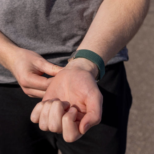 Correa trenzada ajustable Fitbit Sense (verde oscuro)