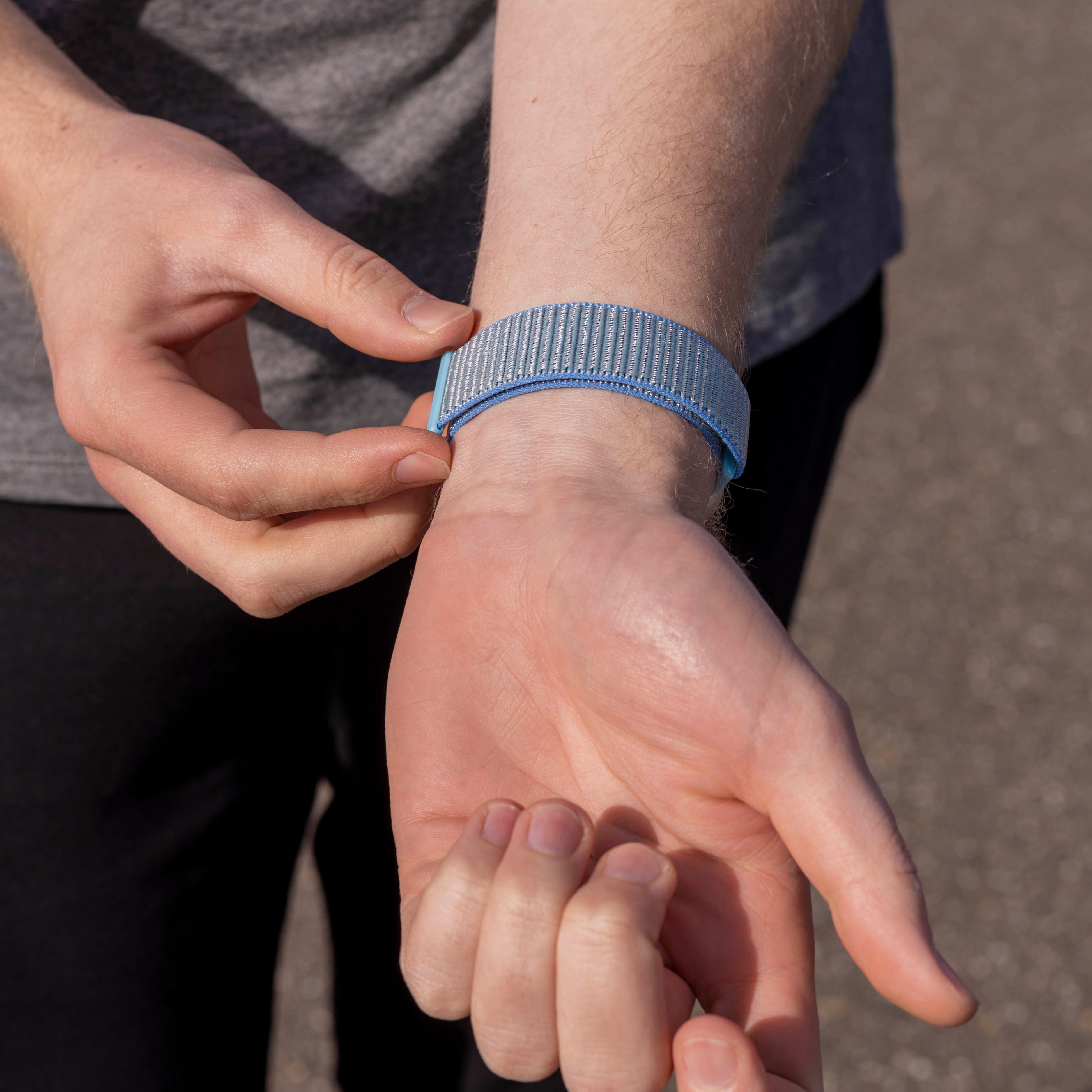 Correa nylon Fitbit Sense (azul claro)