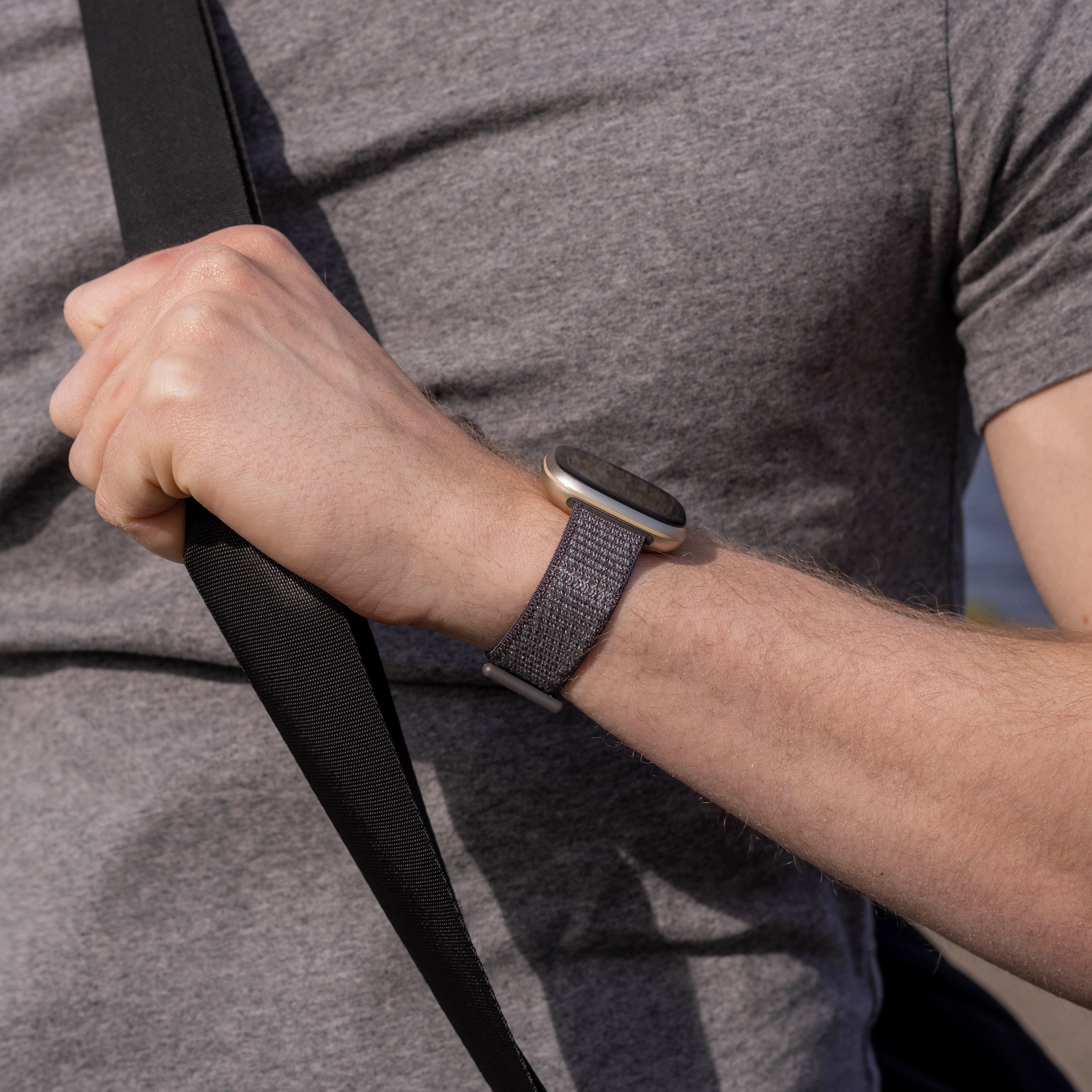 Correa nylon Fitbit Versa 3 (gris- verde)