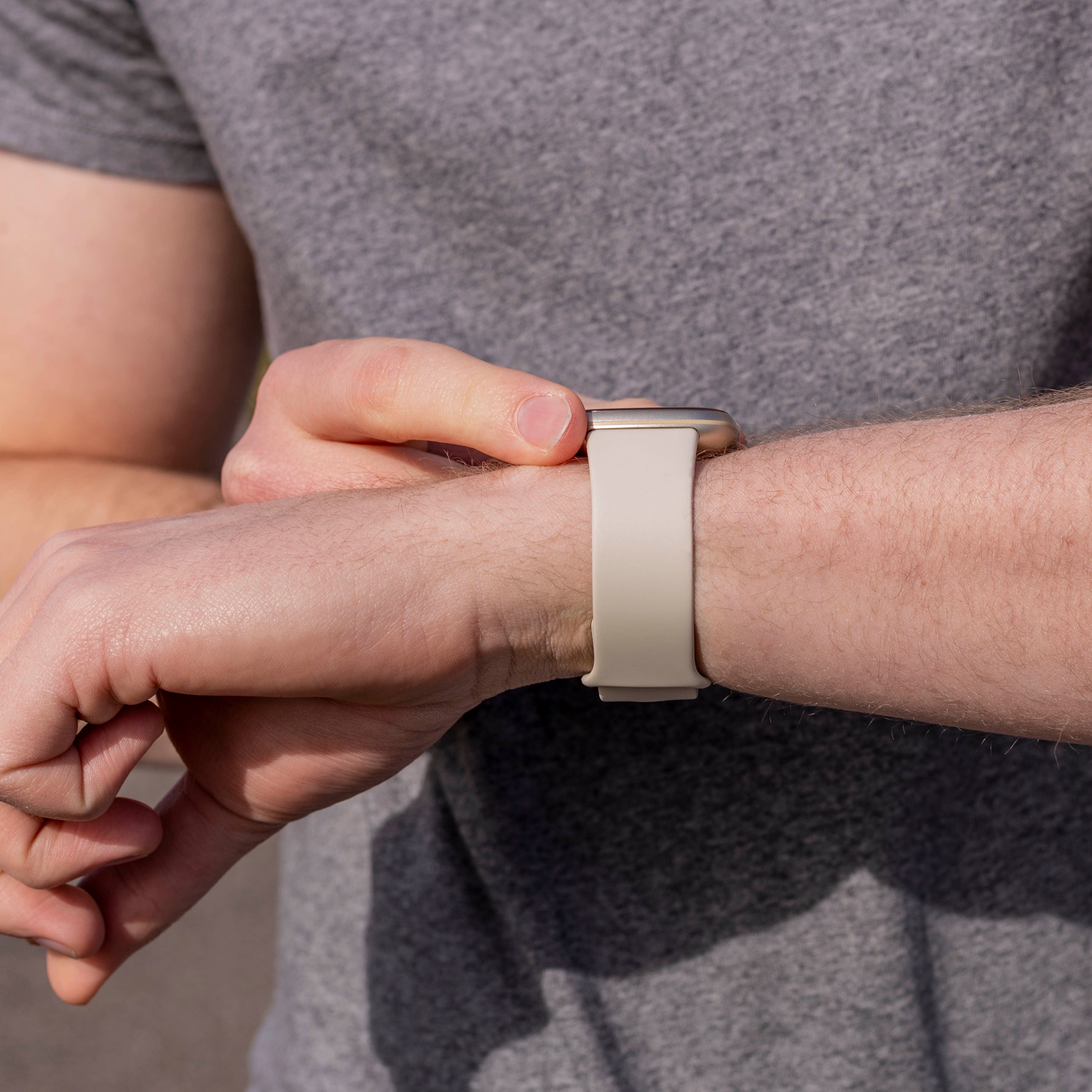 Correa silicona clásica Fitbit Sense 2 (blanco opaco)