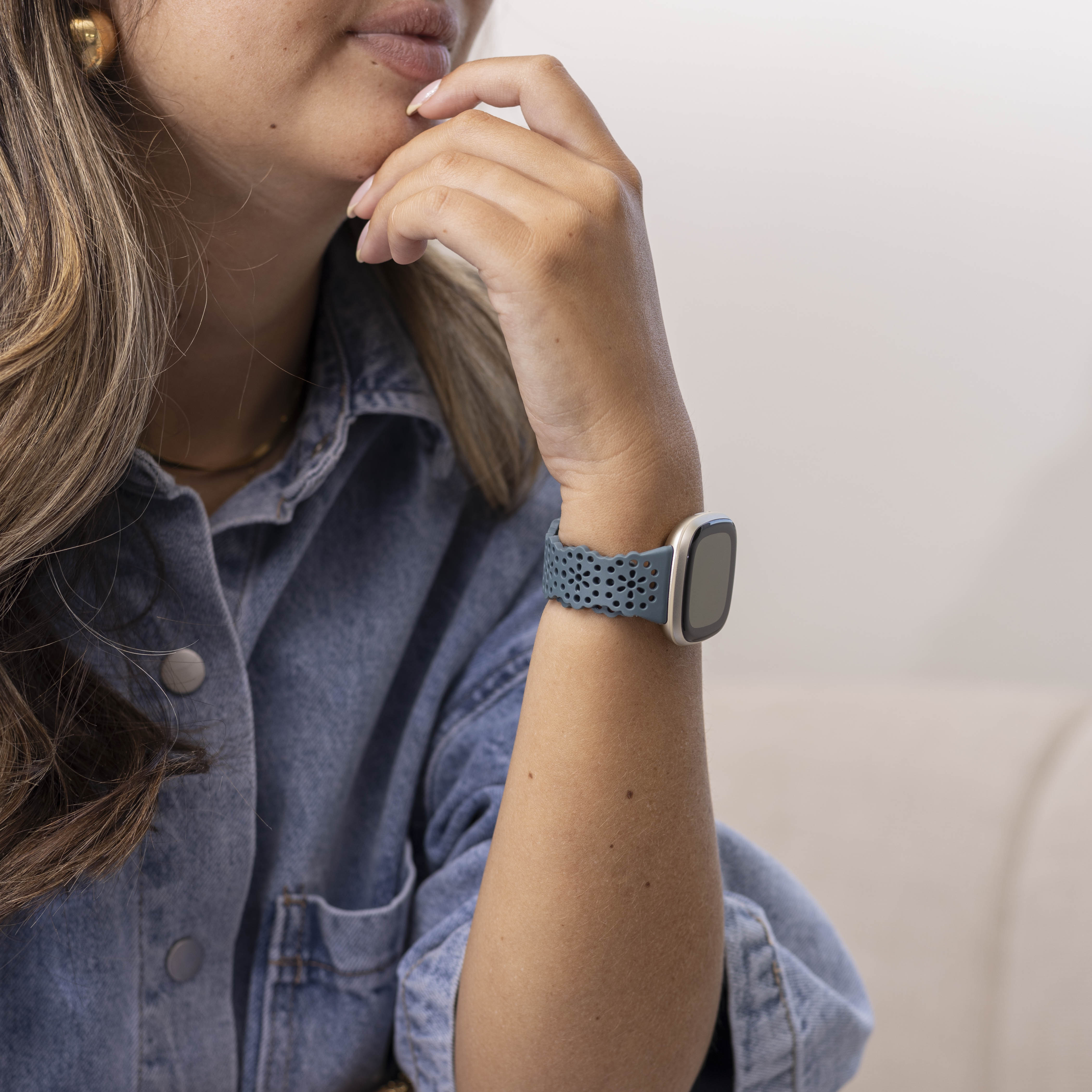 Correa silicona con estampado Fitbit Versa 3 (gris-azul)