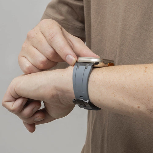 Apple Watch Luxury Liquid Silicone Strap (Dark Grey/Black)