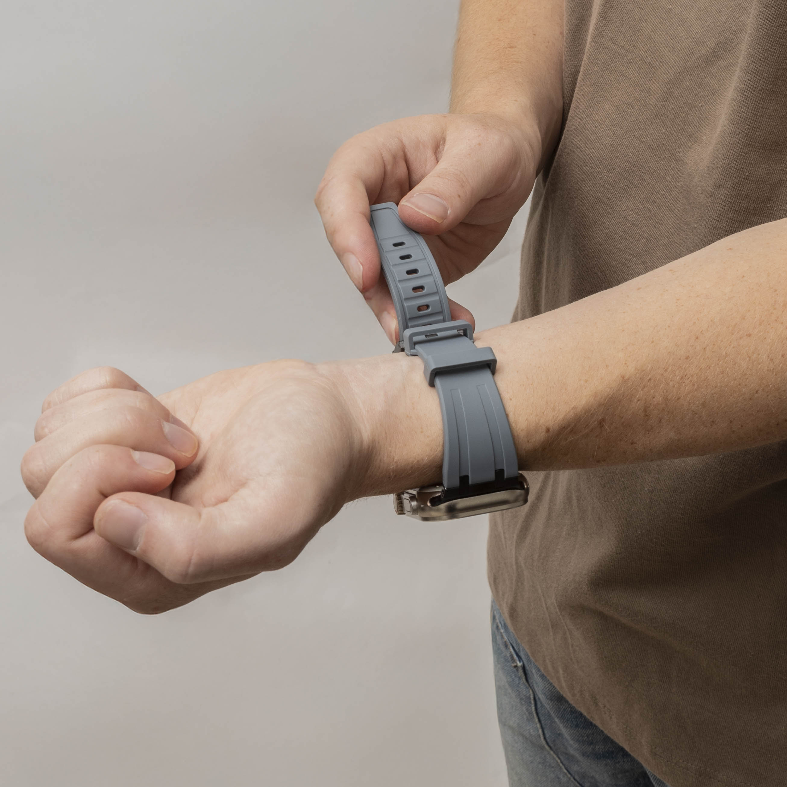 Correa silicona liquida de lujo Apple Watch (gris oscuro con negro)