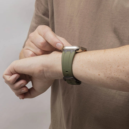Bandz Apple Watch Silicone Strap 'Luxe Liquid' (Green With Black)
