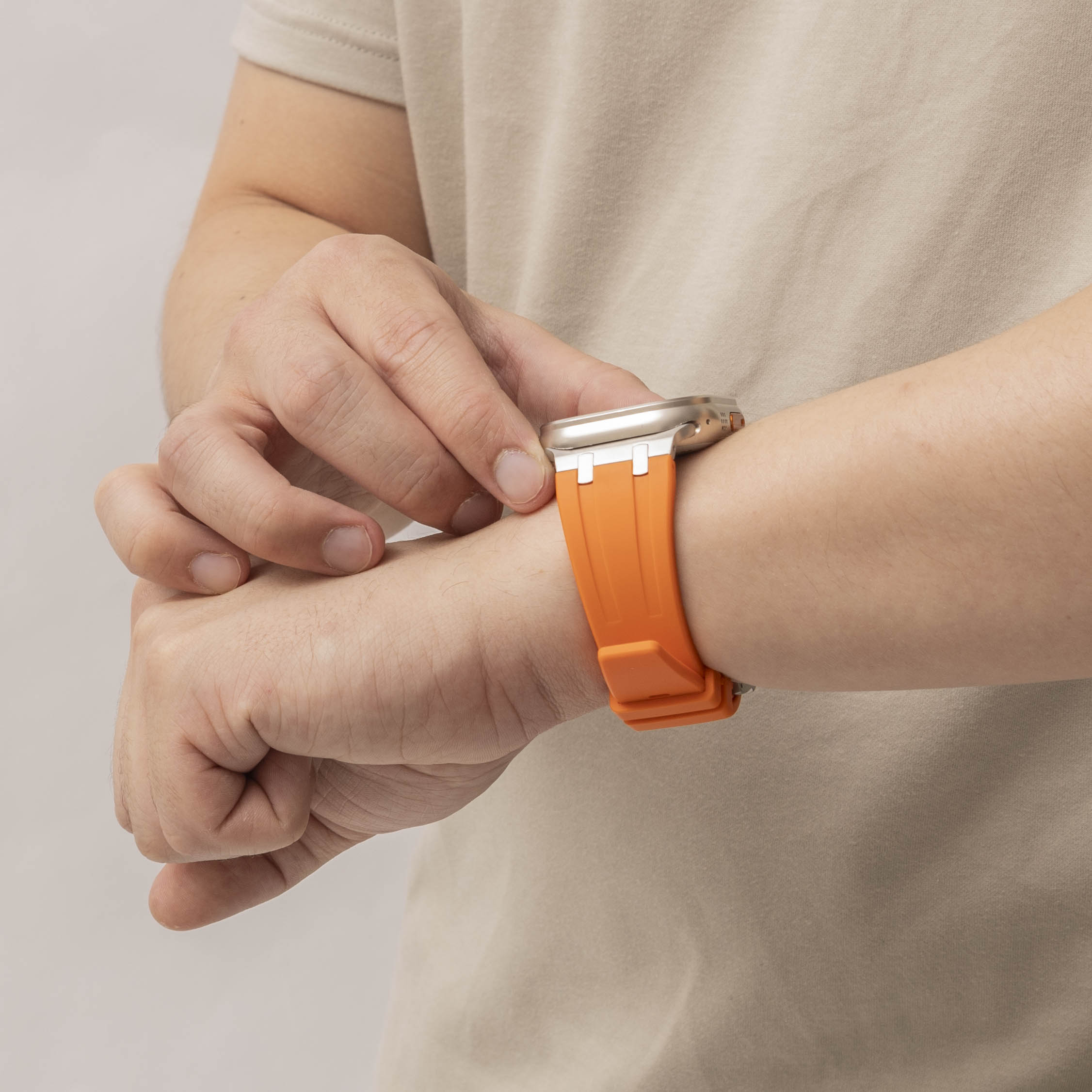 Correa silicona líquida de lujo Apple Watch (naranja con plata)