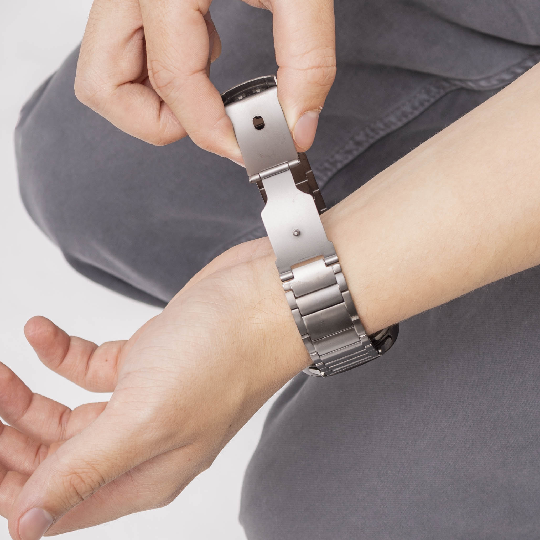 Bandz Samsung Galaxy Watch Ultra Titanium Strap 'Classic' (Graphite)