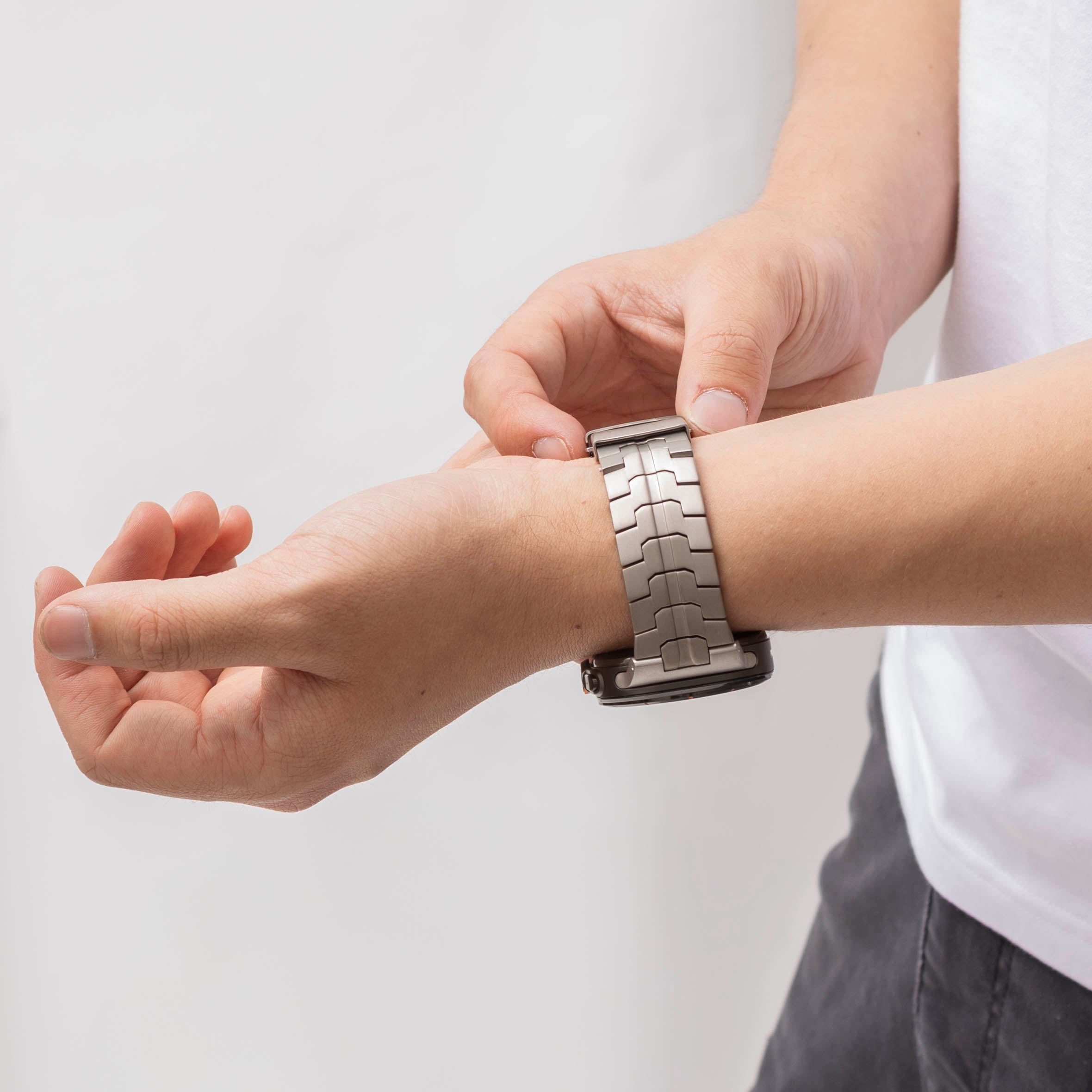 Samsung Galaxy Watch Ultra 'Iron' Titanium Strap (Titanium)