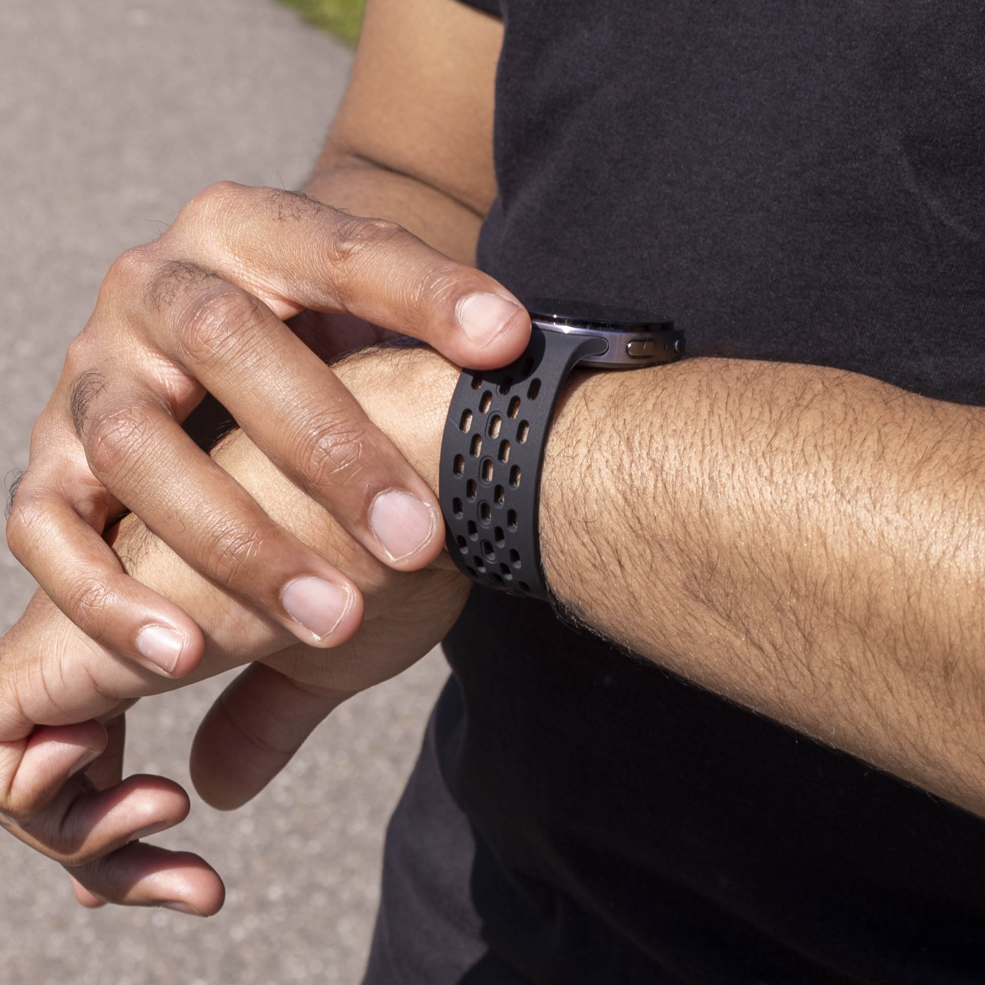 Samsung Galaxy Watch 8 - 40mm Silicone Air Strap (Black)