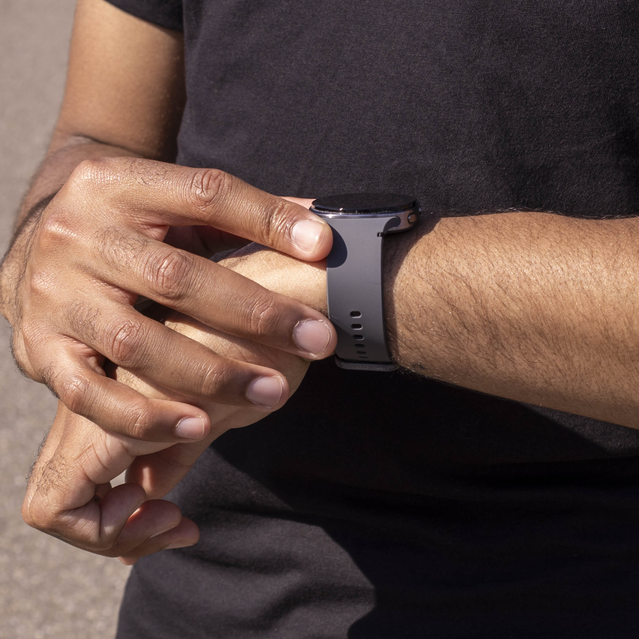 Correa silicona Samsung Galaxy Watch 8 Classic (gris oscuro)