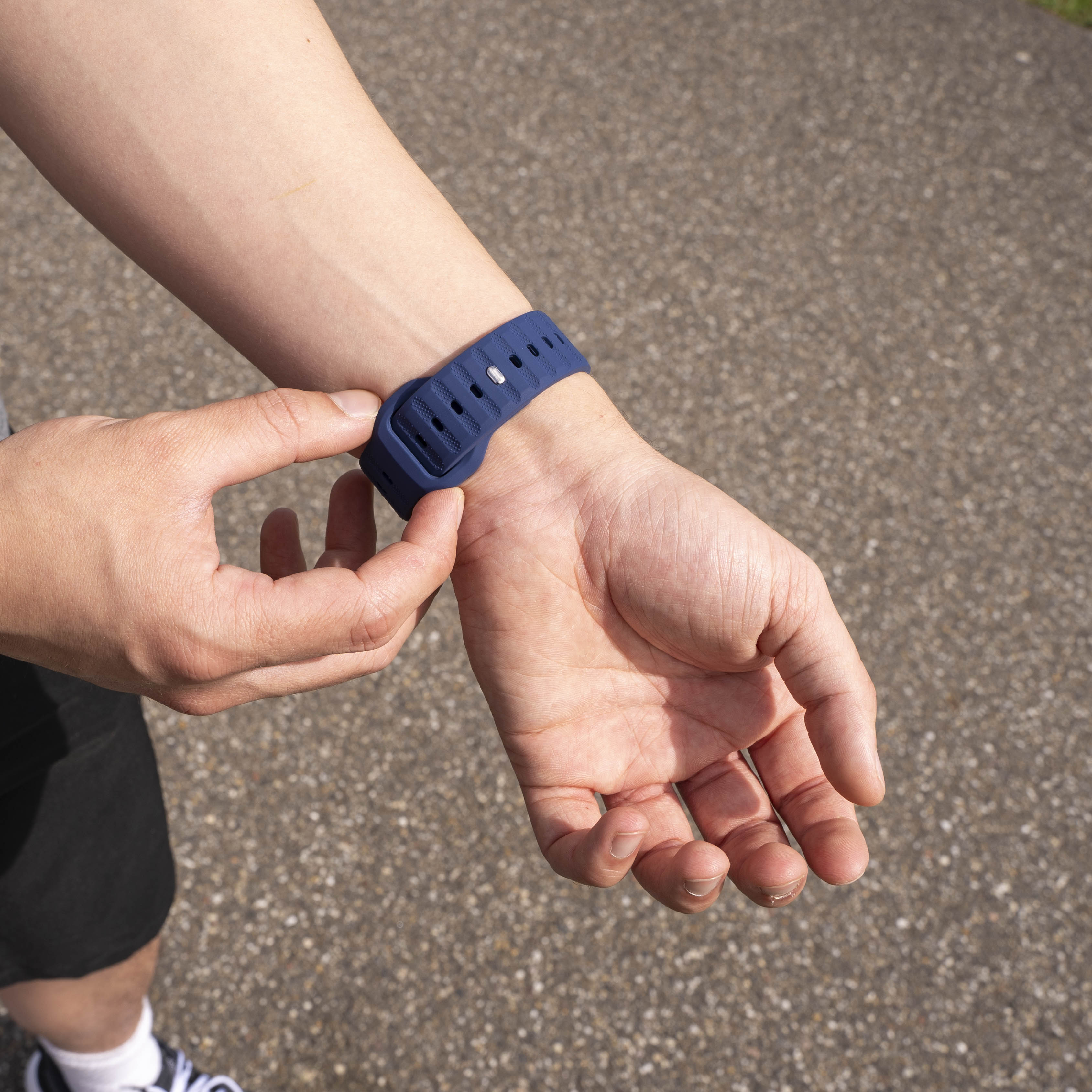 Correa silicona outdoor Samsung Galaxy Watch 8 - 44mm (azul oscuro)