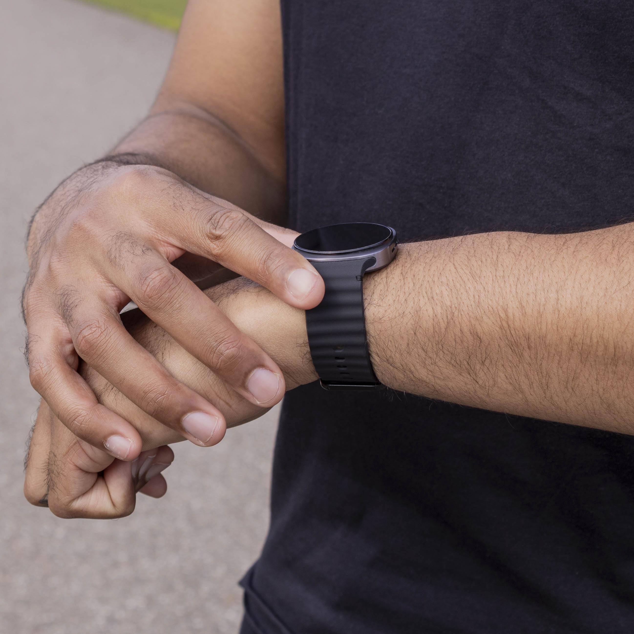 Samsung Galaxy Watch 8 - 40mm Wave Silicone Strap (Black)