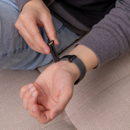 Correa silicona D-buckle Samsung Galaxy Fit 3 (gris oscuro) 