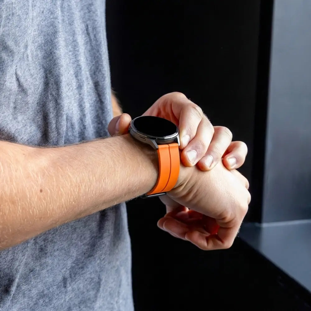 Bandz Garmin Venu 4 - 45mm Silicone Strap with D-Buckle (Orange)