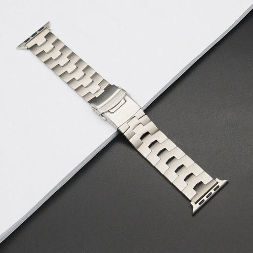 Titanium Grain Strap, silver, laid flat, joined, 45° top view