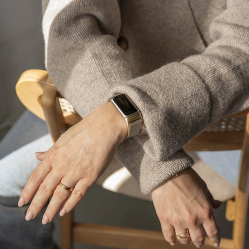 Correa milanesa Fitbit Charge 6 (champán)