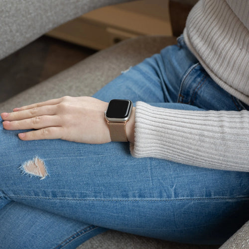 Milanese Strap, rose gold, lifestyle photo