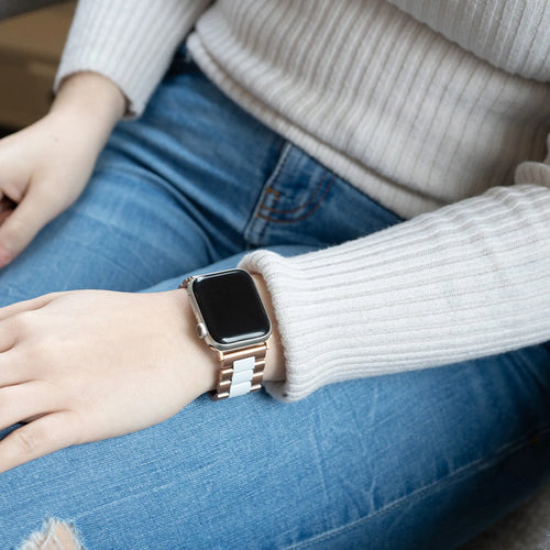 Steel Strap, rose gold/white, lifestyle photo