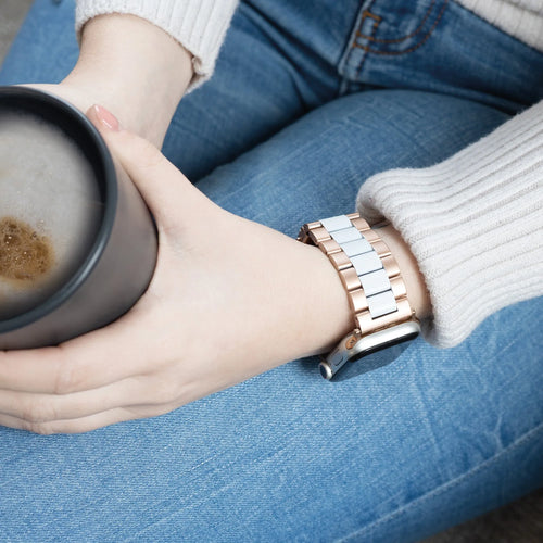 Steel Strap, rose gold/white, lifestyle photo