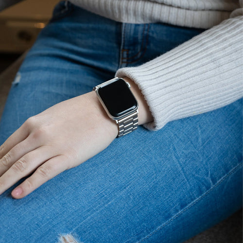 Steel Strap, starlight, lifestyle photo
