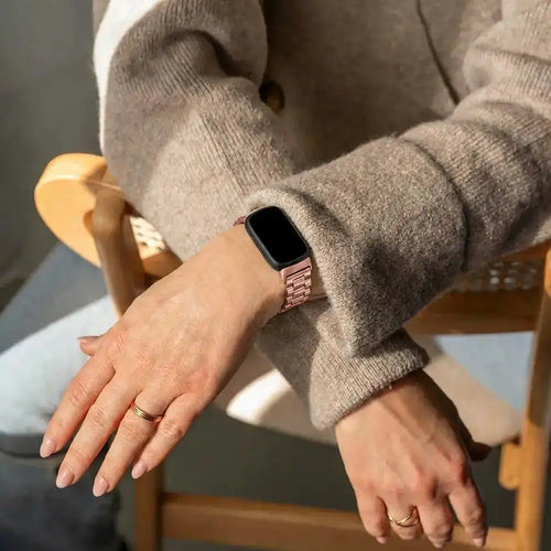 Steel Strap, rose gold, lifestyle photo