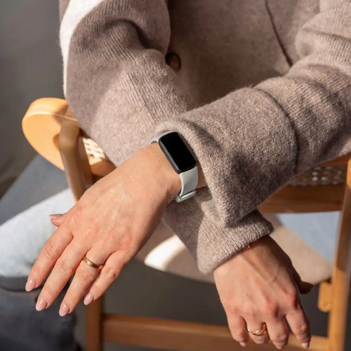 Fitbit Luxe Silicone Strap (Grey)