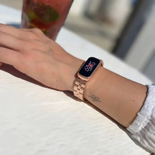 Steel Strap, rose gold, lifestyle photo