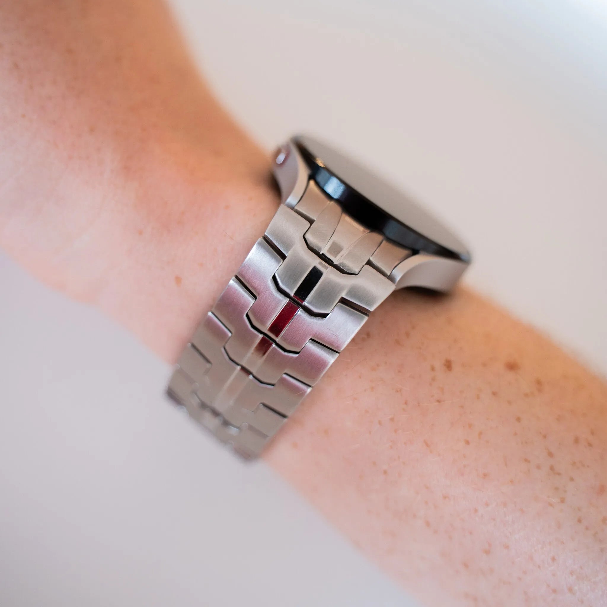 Steel Iron Strap, silver, lifestyle photo