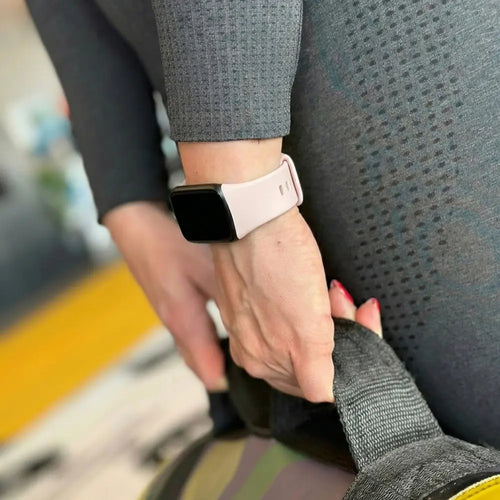 Correa silicona Fitbit Charge 5 (rosa claro)
