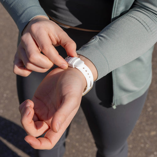 Silicone Strap 'Deluxe', white, lifestyle photo