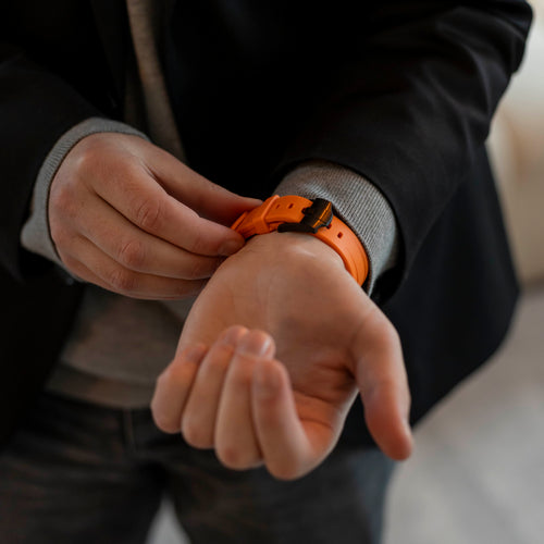 Bandz Correa silicona 'Luxe Liquid' Samsung Galaxy Watch Ultra (naranja con negra)