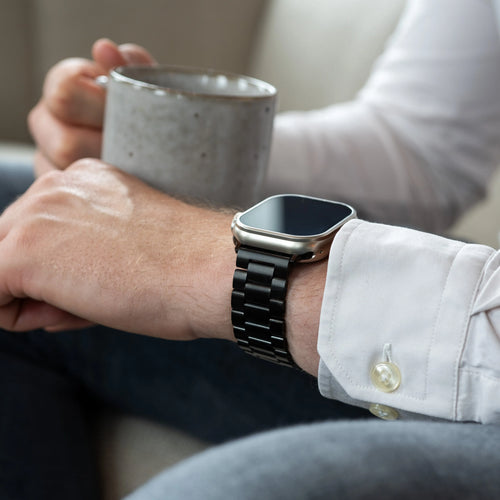 Correa de titanio Apple Watch (negra)