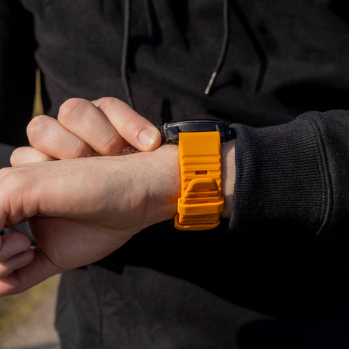 Bandz Garmin Quatix 3 / 6x / 7x Solar Silicone Strap with Buckle (Orange)