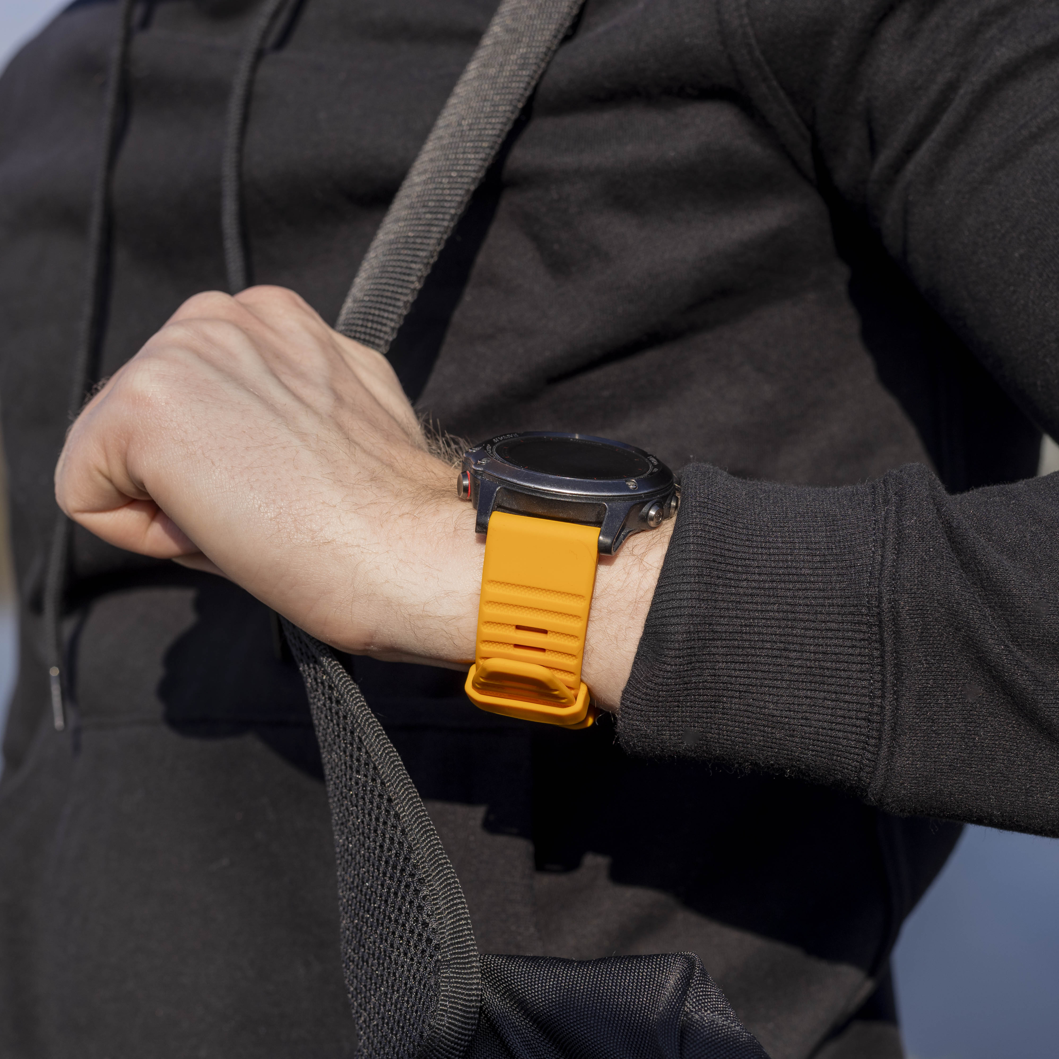 Bandz Correa silicona con hebilla Garmin Instinct 3 - 50mm (naranja)
