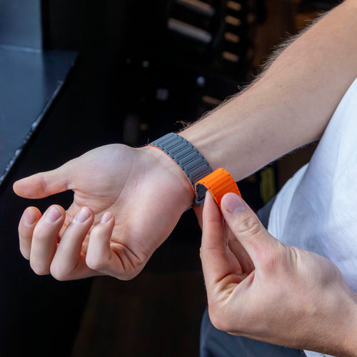 Correa silicona magnética Samsung Galaxy Watch Ultra 2 (gris/naranja)