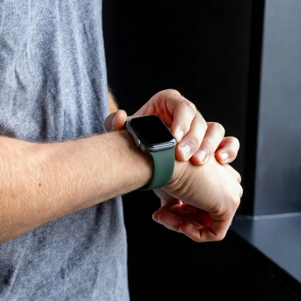 Apple Watch Silicone Strap Classic (Olive Green)
