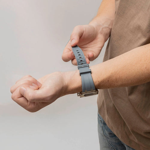 Correa silicona liquida de lujo Apple Watch (gris oscuro con titanio)