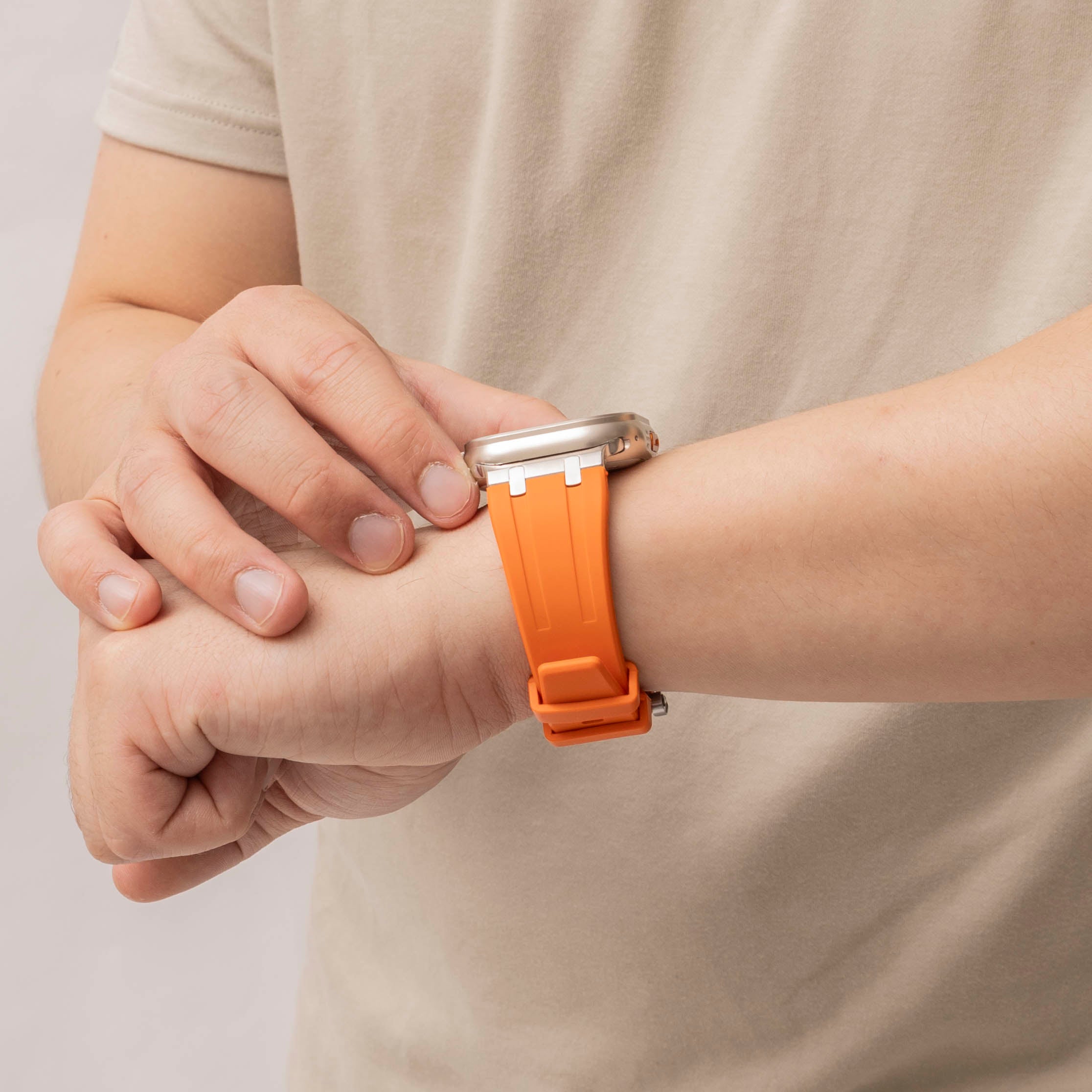 Bandz Correa silicona 'Luxe Liquid' Apple Watch Ultra (naranja/plata)