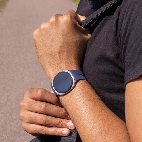 Correa silicona con hebilla Samsung Galaxy Watch 8 Classic (azul oscuro)