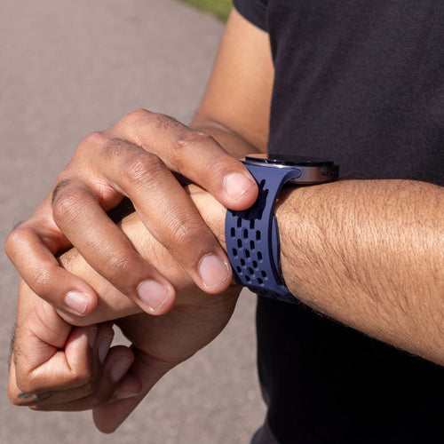Silicone Air Strap, dark blue, lifestyle photo