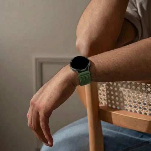 Bandz Garmin Venu 4 - 45mm nylon band 'Wave' (donkergroen)